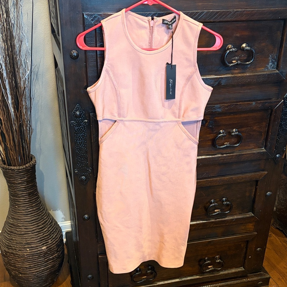 NWT Elegant Pink Sleeveless Bodycon Dress
